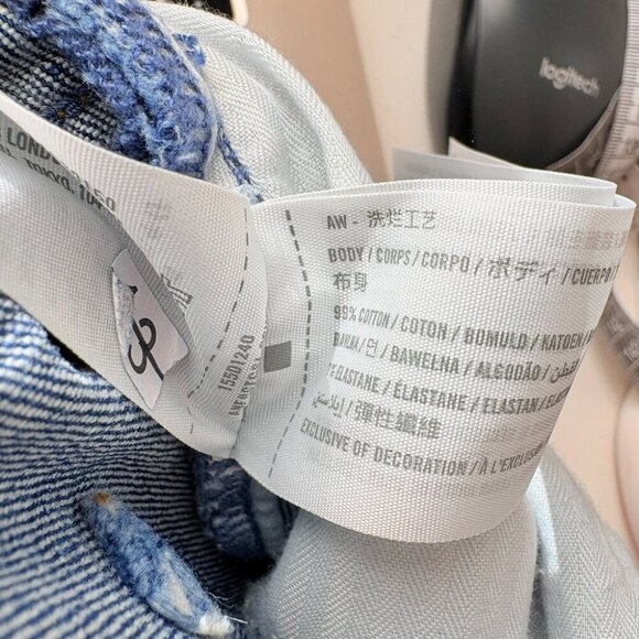 Abercrombie & Fitch Slim Straight Ultra High Rise Jean Size 27/4 - Picture 7 of 8